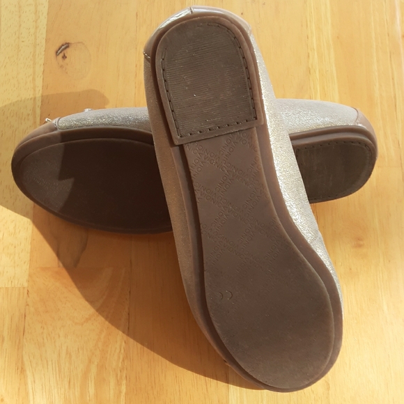 Vionic Minna flats- 6.5 Wide- Like New- $70 - Picture 3 of 5